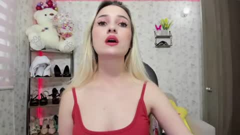 ISABELLA online show from 03-10-26, 08:14