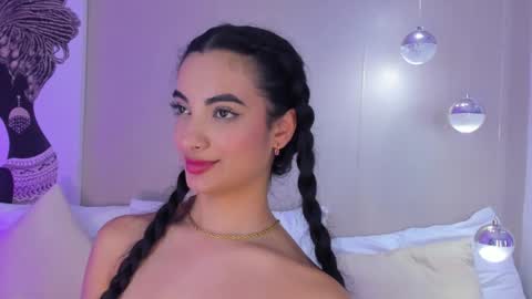 Isa Monroee  online show from 12-30-24, 10:45