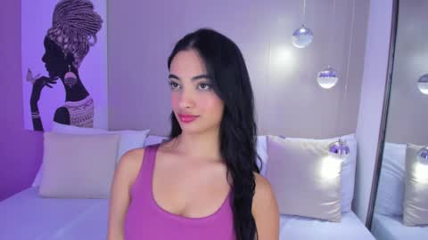 Isa Monroee  online show from 01-02-25, 07:40