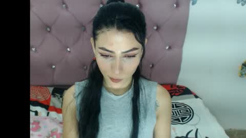 IsabelaRodriguez02 online show from 12-04-25, 06:01