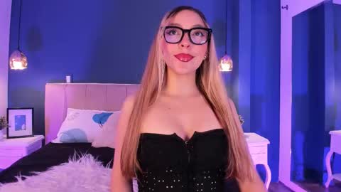 Isarosse  online show from 02-04-26, 11:38