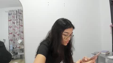 Isa Suarez online show from 03-04-26, 08:59