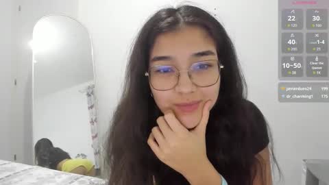 Snapshot of isasuarezzzz chatting on 04-07-26, 08:31 Isa Suarez online show from 04-07-26, 08:31