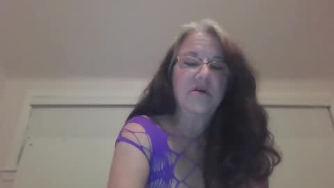 Iseestarz420 online show from 12-23-24, 03:29