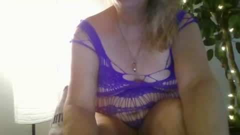 Iseestarz420 online show from 11-22-25, 05:28