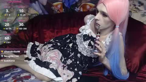 Snapshot of iselestias chatting on 09-17-25, 10:22 Sele online show from 09-17-25, 10:22