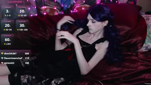 Snapshot of iselestias chatting on 10-01-25, 09:21 Sele online show from 10-01-25, 09:21