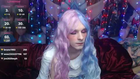 Snapshot of iselestias chatting on 10-26-25, 09:42 Sele online show from 10-26-25, 09:42