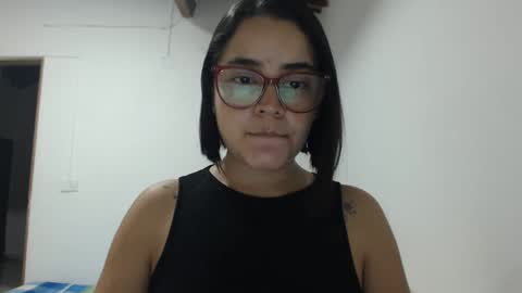 Emma online show from 09-11-25, 03:28