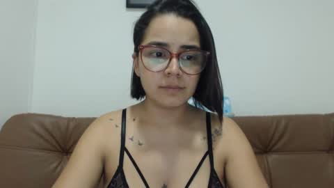 Emma online show from 09-25-25, 03:10