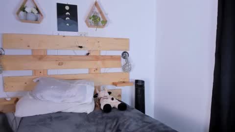 ishabellalopez online show from 12-11-24, 05:10