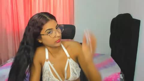 Snapshot of ishanyfalak chatting on 01-10-25, 07:00 Ishanyfalak online show from 01-10-25, 07:00