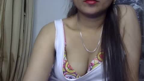 ishika_ishu online show from 12-19-25, 05:20