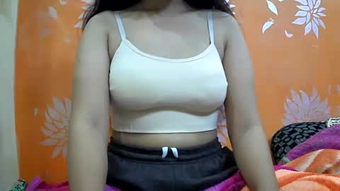 ishika_singh_ online show from 03-09-25, 05:22