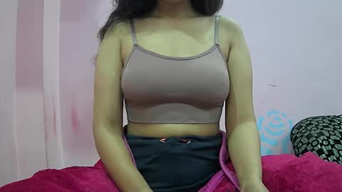 ishika_singh_ online show from 02-13-26, 02:07