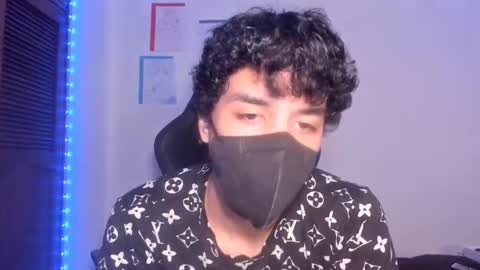 Isidro online show from 03-06-25, 03:57