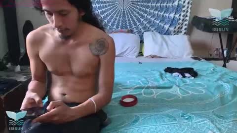 Isis  Alan online show from 11-09-25, 06:17