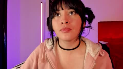 Snapshot of isis_diosa chatting on 04-08-26, 06:19 Ana Maria online show from 04-08-26, 06:19