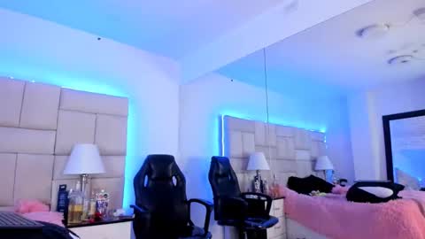 Pauli online show from 03-12-25, 02:09