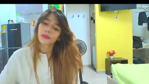 Snapshot of isis_pink chatting on 08-01-26, 10:30 Alaya online show from 08-01-26, 10:30