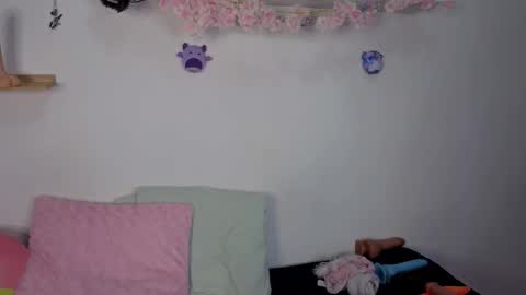 Isisjones18 online show from 11-12-25, 09:32
