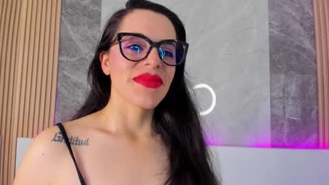 Snapshot of isisnoir chatting on 09-24-25, 12:19 Isis Noir online show from 09-24-25, 12:19