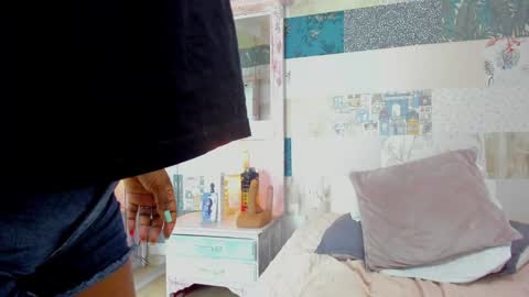 Vanessa online show from 01-12-25, 05:22