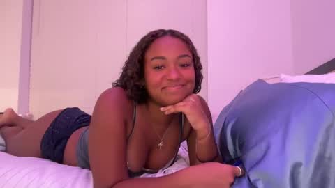 islabennettt online show from 09-30-25, 02:27