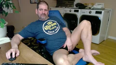 Snapshot of islandguy70 chatting on 02-02-25, 12:40 Jim online show from 02-02-25, 12:40