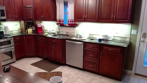 Snapshot of islandguy70 chatting on 09-26-25, 10:36 Jim online show from 09-26-25, 10:36