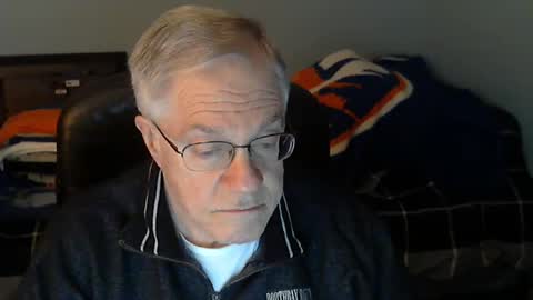 Snapshot of islesman22 chatting on 12-27-24, 01:00 islesman22 online show from 12-27-24, 01:00