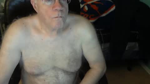 Snapshot of islesman22 chatting on 02-10-25, 10:20 islesman22 online show from 02-10-25, 10:20