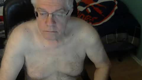 Snapshot of islesman22 chatting on 09-27-25, 09:14 islesman22 online show from 09-27-25, 09:14