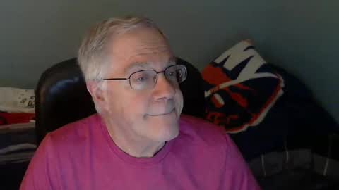 Snapshot of islesman22 chatting on 09-28-25, 11:21 islesman22 online show from 09-28-25, 11:21