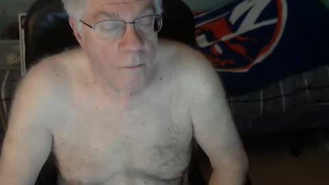 Snapshot of islesman22 chatting on 02-14-26, 11:40 islesman22 online show from 02-14-26, 11:40