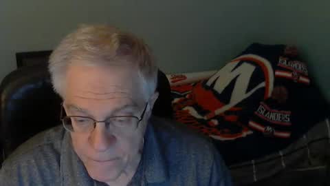 Snapshot of islesman22 chatting on 04-18-26, 01:09 islesman22 online show from 04-18-26, 01:09