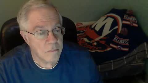Snapshot of islesman22 chatting on 04-19-26, 01:38 islesman22 online show from 04-19-26, 01:38