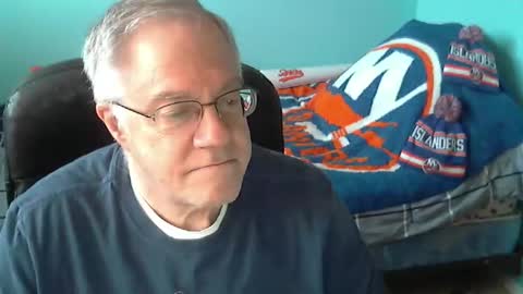 Snapshot of islesman22 chatting on 04-19-26, 03:33 islesman22 online show from 04-19-26, 03:33