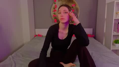 Emilia online show from 03-16-26, 06:17