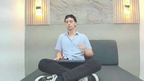 Snapshot of israel_gray chatting on 10-07-25, 07:11 Israel online show from 10-07-25, 07:11