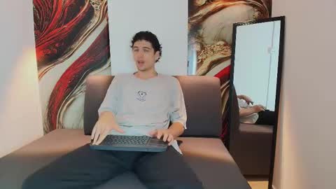 Snapshot of israel_gray chatting on 11-04-25, 07:46 Israel online show from 11-04-25, 07:46