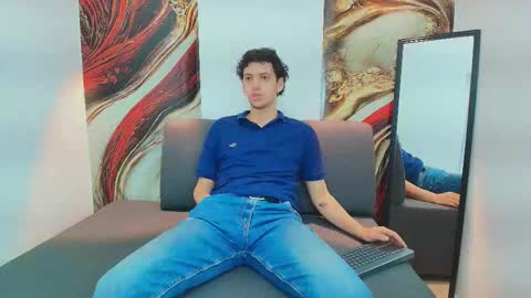 Snapshot of israel_gray chatting on 11-07-25, 07:47 Israel online show from 11-07-25, 07:47