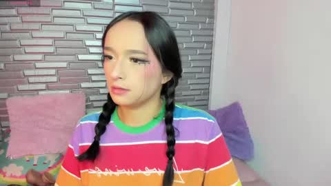 I S S A B E L A Igissaa ax    Xlittleissa  online show from 02-20-25, 02:24