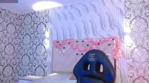 Issa online show from 05-04-26, 07:54