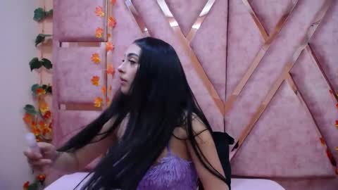 issabela_mackey_ online show from 11-06-25, 04:35