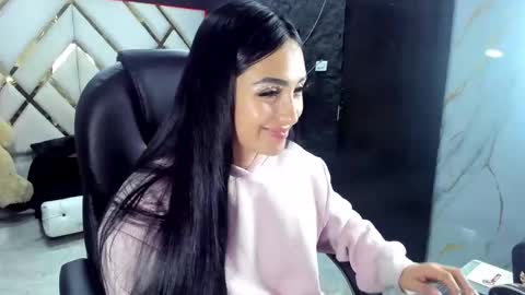 issabela_mackey_ online show from 11-27-25, 05:09