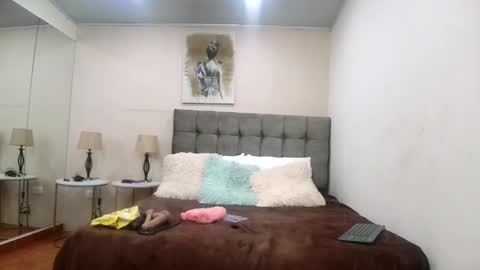 issabellajones online show from 01-02-25, 07:29