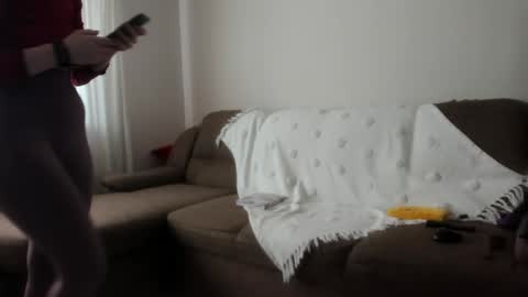 Issabelle online show from 02-14-25, 09:56