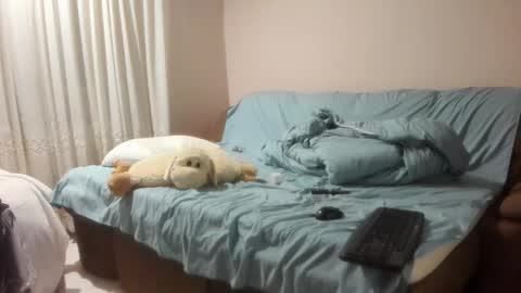 Issabelle online show from 11-23-25, 06:46