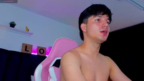 Snapshot of issac_james chatting on 09-14-25, 03:27 Issac online show from 09-14-25, 03:27